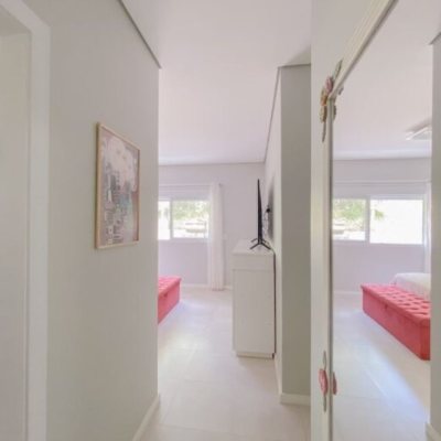 Casa Residencial com 200m², 3 quartos (sendo 1 suíte), 2 garagens, no bairro Ratones em Florianópolis