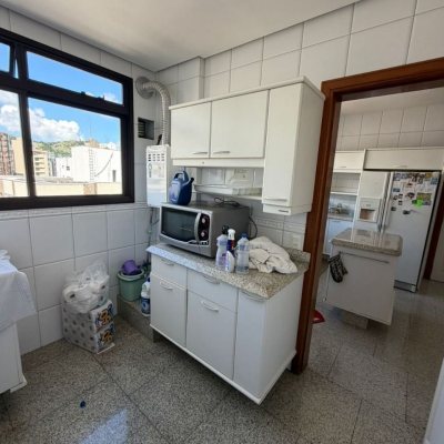 Apartamentos com 220m², 2 quartos (sendo 2 suítes), 2 garagens, no bairro Centro em Florianópolis
