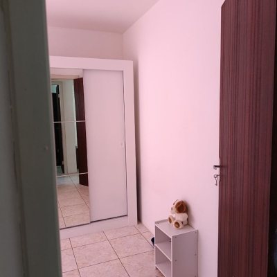 Casa Residencial com 230m², 10 quartos, 4 garagens, no bairro Barreiros em São José