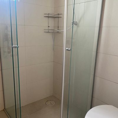 Casa Residencial com 230m², 10 quartos, 4 garagens, no bairro Barreiros em São José