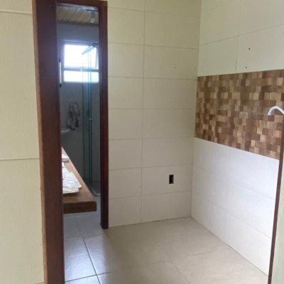 Casa Residencial com 230m², 10 quartos, 4 garagens, no bairro Barreiros em São José
