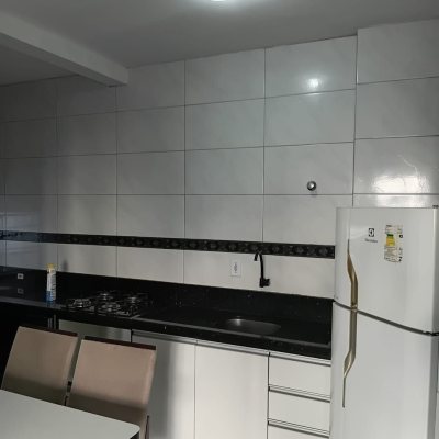 Apartamentos com 47m², 2 quartos, 1 garagem, no bairro Passa Vinte em Palhoça