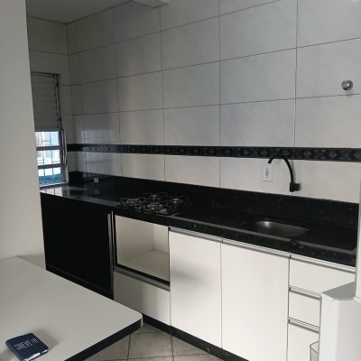 Apartamentos com 47m², 2 quartos, 1 garagem, no bairro Passa Vinte em Palhoça