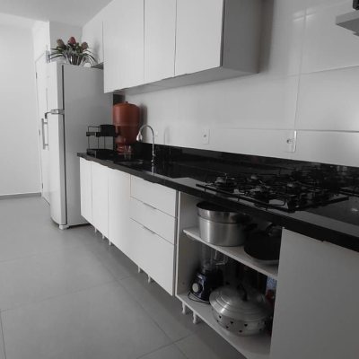 Apartamentos com 93m², 2 quartos (sendo 1 suíte), 1 garagem, no bairro Ingleses em Florianópolis