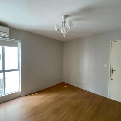 Apartamentos com 52m², 2 quartos, 1 garagem, no bairro Itacorubi em Florianópolis