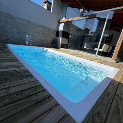Casa Residencial com 190m², 3 quartos (sendo 1 suíte), 2 garagens, no bairro Ingleses do Rio Vermelho em Florianópolis