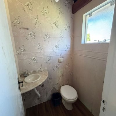 Casa Residencial com 190m², 3 quartos (sendo 1 suíte), 2 garagens, no bairro Ingleses do Rio Vermelho em Florianópolis