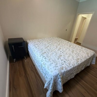 Casa Residencial com 190m², 3 quartos (sendo 1 suíte), 2 garagens, no bairro Ingleses do Rio Vermelho em Florianópolis