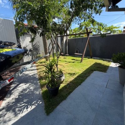 Casa Residencial com 190m², 3 quartos (sendo 1 suíte), 2 garagens, no bairro Ingleses do Rio Vermelho em Florianópolis