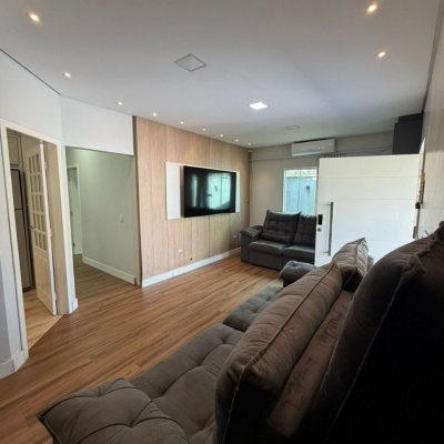 Casa Residencial com 190m², 3 quartos (sendo 1 suíte), 2 garagens, no bairro Ingleses do Rio Vermelho em Florianópolis
