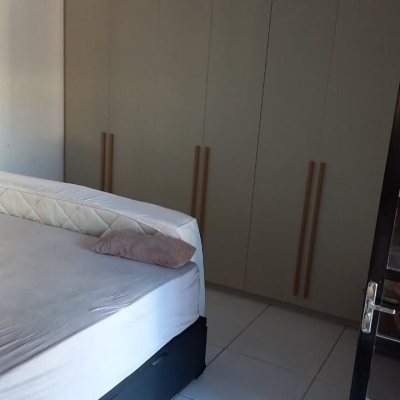 Casa Residencial com 51m², 2 quartos, 2 garagens, no bairro Vargem Grande em Florianópolis