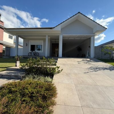 Casa em Condomínio com 204m², 3 quartos (sendo 1 suíte), 1 garagem, no bairro Sul Do Rio em Santo Amaro Da Imperatriz