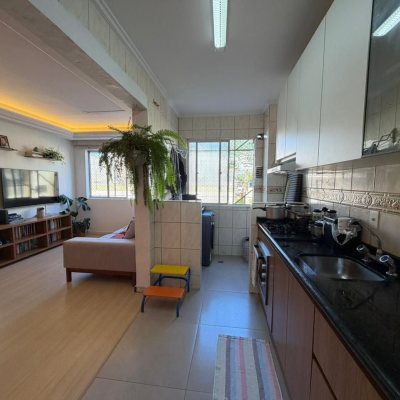 Apartamentos com 59m², 2 quartos, 1 garagem, no bairro Trindade em Florianópolis