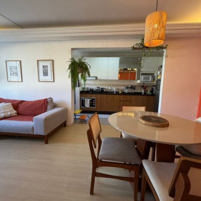 Apartamentos com 59m², 2 quartos, 1 garagem, no bairro Trindade em Florianópolis