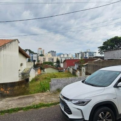Terreno Comercial/Residencial com 310m², no bairro Jardim Atlântico em Florianópolis