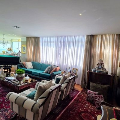 Apartamentos com 226m², 3 quartos (sendo 1 suíte), 2 garagens, no bairro Agronômica em Florianópolis