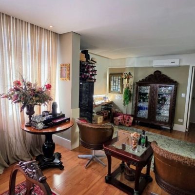 Apartamentos com 226m², 3 quartos (sendo 1 suíte), 2 garagens, no bairro Agronômica em Florianópolis