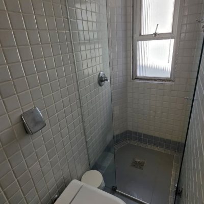 Apartamentos com 226m², 3 quartos (sendo 1 suíte), 2 garagens, no bairro Agronômica em Florianópolis