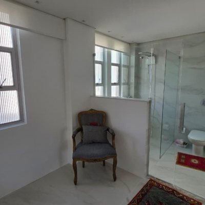 Apartamentos com 226m², 3 quartos (sendo 1 suíte), 2 garagens, no bairro Agronômica em Florianópolis