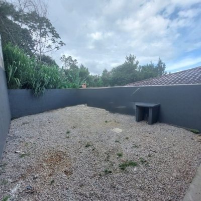 Casa Residencial com 86m², 3 quartos (sendo 1 suíte), 1 garagem, no bairro Potecas em São José