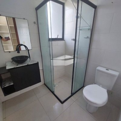 Casa Residencial com 86m², 3 quartos (sendo 1 suíte), 1 garagem, no bairro Potecas em São José