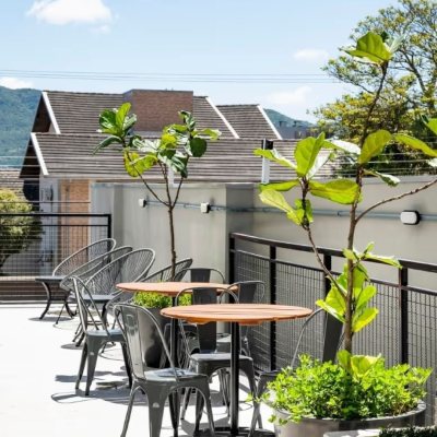 Studio Residencial com 23m², 1 quarto, 1 garagem, no bairro Carvoeira em Florianópolis