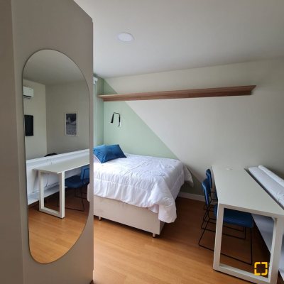 Studio Residencial com 23m², 1 quarto, 1 garagem, no bairro Carvoeira em Florianópolis