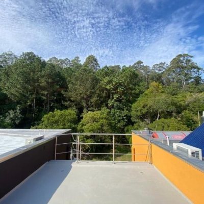Casa em Condomínio com 323m², 3 quartos (sendo 3 suítes), 4 garagens, no bairro Cacupé em Florianópolis