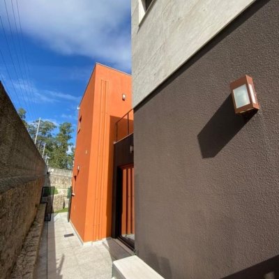 Casa em Condomínio com 323m², 3 quartos (sendo 3 suítes), 4 garagens, no bairro Cacupé em Florianópolis