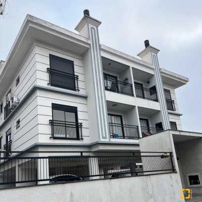 Apartamentos com 60m², 2 quartos (sendo 1 suíte), 1 garagem, no bairro Ingleses do Rio Vermelho em Florianópolis