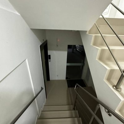 Apartamentos com 60m², 2 quartos (sendo 1 suíte), 1 garagem, no bairro Ingleses do Rio Vermelho em Florianópolis