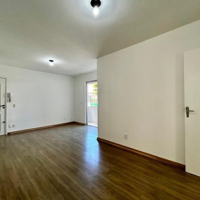 Apartamentos com 73m², 3 quartos, 1 garagem, no bairro Campinas em São José