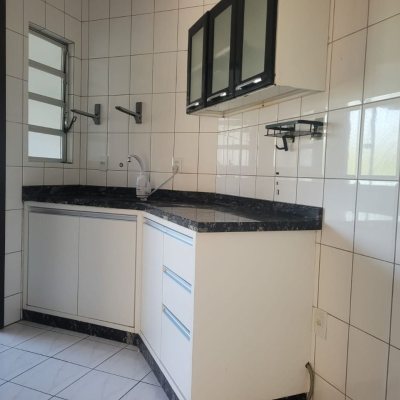 Apartamentos com 79m², 3 quartos (sendo 1 suíte), 1 garagem, no bairro Saco Grande em Florianópolis