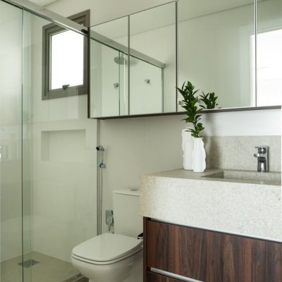 Apartamentos com 76m², 2 quartos (sendo 1 suíte), 1 garagem, no bairro Cacupé em Florianópolis