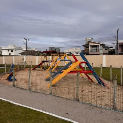 Terrenos Residenciais com 385m², no bairro Campeche em Floranópolis
