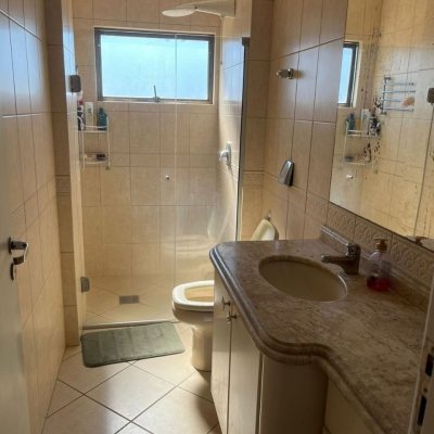 Cobertura com 327m², 5 quartos (sendo 2 suítes), 3 garagens, no bairro Trindade em Florianópolis