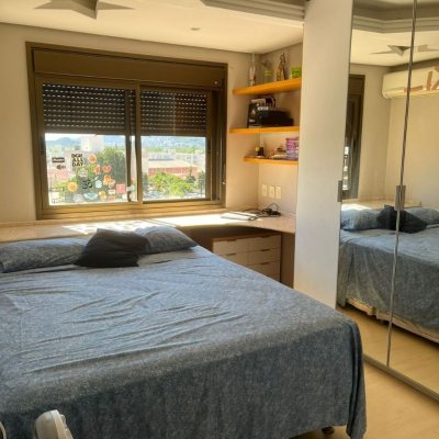 Cobertura com 327m², 5 quartos (sendo 2 suítes), 3 garagens, no bairro Trindade em Florianópolis
