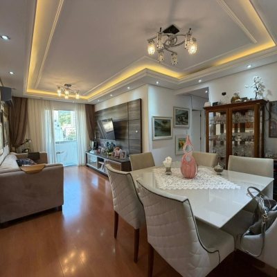 Apartamentos com 106m², 3 quartos (sendo 1 suíte), 1 garagem, no bairro Centro em Florianópolis
