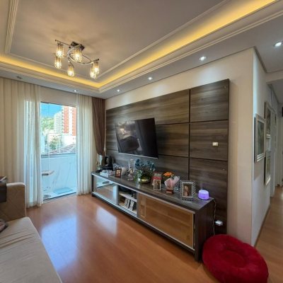 Apartamentos com 106m², 3 quartos (sendo 1 suíte), 1 garagem, no bairro Centro em Florianópolis