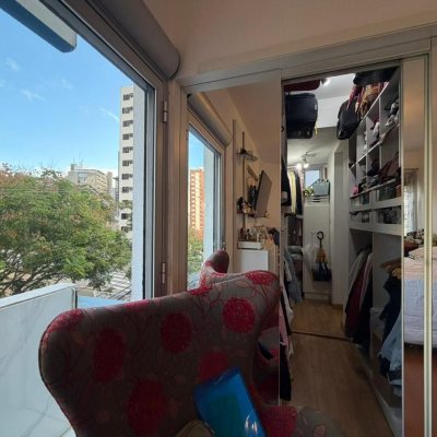 Apartamentos com 106m², 3 quartos (sendo 1 suíte), 1 garagem, no bairro Centro em Florianópolis