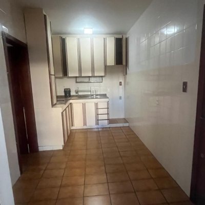 Apartamentos com 71m², 2 quartos, 1 garagem, no bairro Centro em Florianópolis