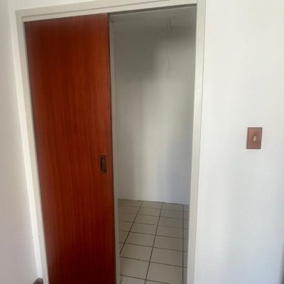 Apartamentos com 71m², 2 quartos, 1 garagem, no bairro Centro em Florianópolis