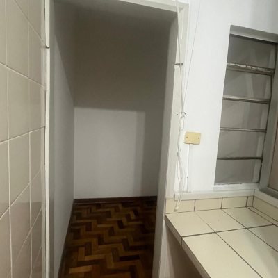 Apartamentos com 71m², 2 quartos, 1 garagem, no bairro Centro em Florianópolis