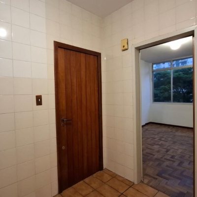 Apartamentos com 71m², 2 quartos, 1 garagem, no bairro Centro em Florianópolis