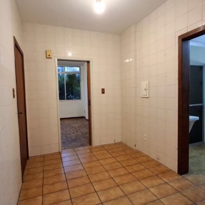 Apartamentos com 71m², 2 quartos, 1 garagem, no bairro Centro em Florianópolis