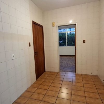 Apartamentos com 71m², 2 quartos, 1 garagem, no bairro Centro em Florianópolis