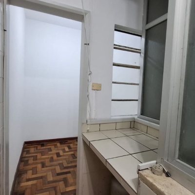 Apartamentos com 71m², 2 quartos, 1 garagem, no bairro Centro em Florianópolis