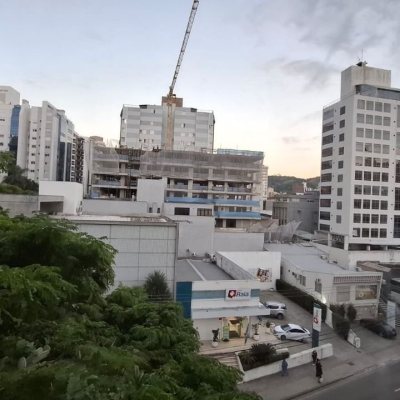Apartamentos com 71m², 2 quartos, 1 garagem, no bairro Centro em Florianópolis