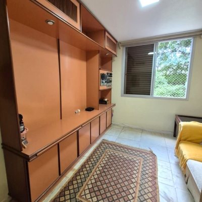 Apartamentos com 224m², 4 quartos (sendo 2 suítes), 2 garagens, no bairro Centro em Florianópolis
