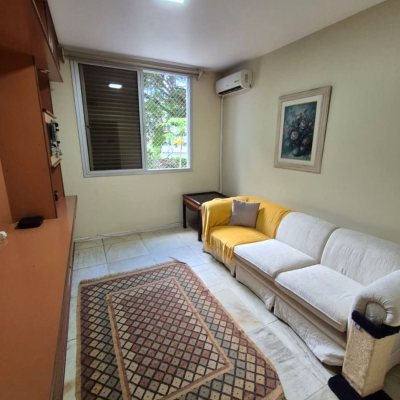 Apartamentos com 224m², 4 quartos (sendo 2 suítes), 2 garagens, no bairro Centro em Florianópolis